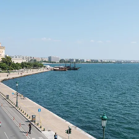 Primavera, Seafront 3Bd Apt With Seaview Lägenhet