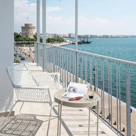 Primavera Seafront By Halu! Next To White Tower *