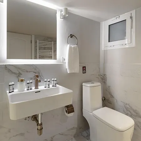 Primavera Seafront By Halu! Next To White Tower * Salonic